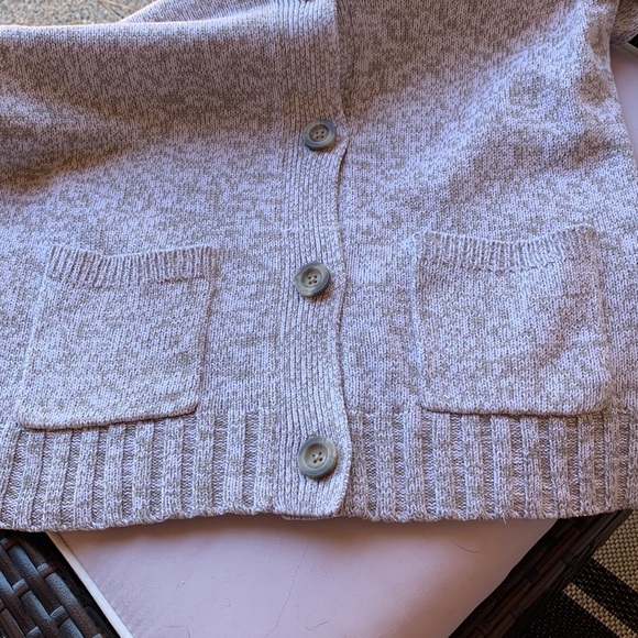 Ann Taylor cardigan sweater size medium - Picture 11 of 13
